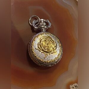 LAST CHANCE 🔥 Vintage Ladies Pocket Watch Golden Flower Pendant #8093